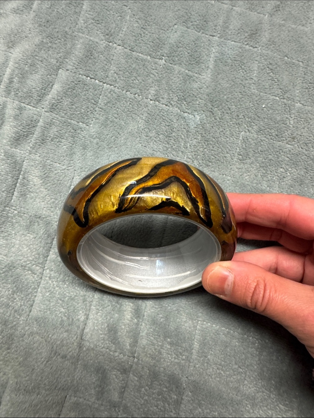 Vintage Plastic Bangle Bracelet, Animal Print, Retro, Boho - Picture 3 of 8